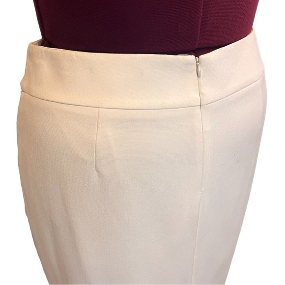 Laura Petites Winter White Pencil Skirt - Picture 8 of 11